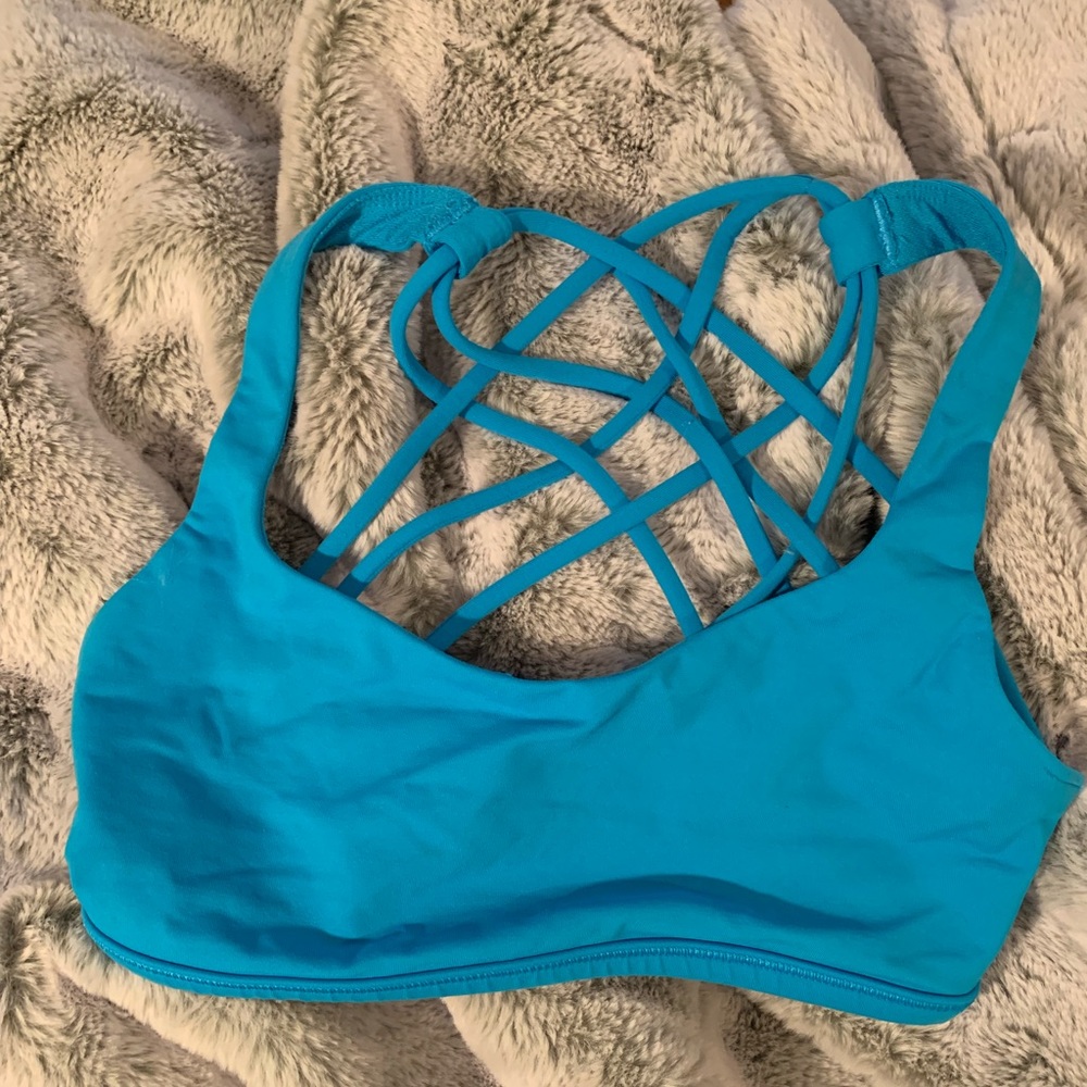 Lulu lemon blue sports bra